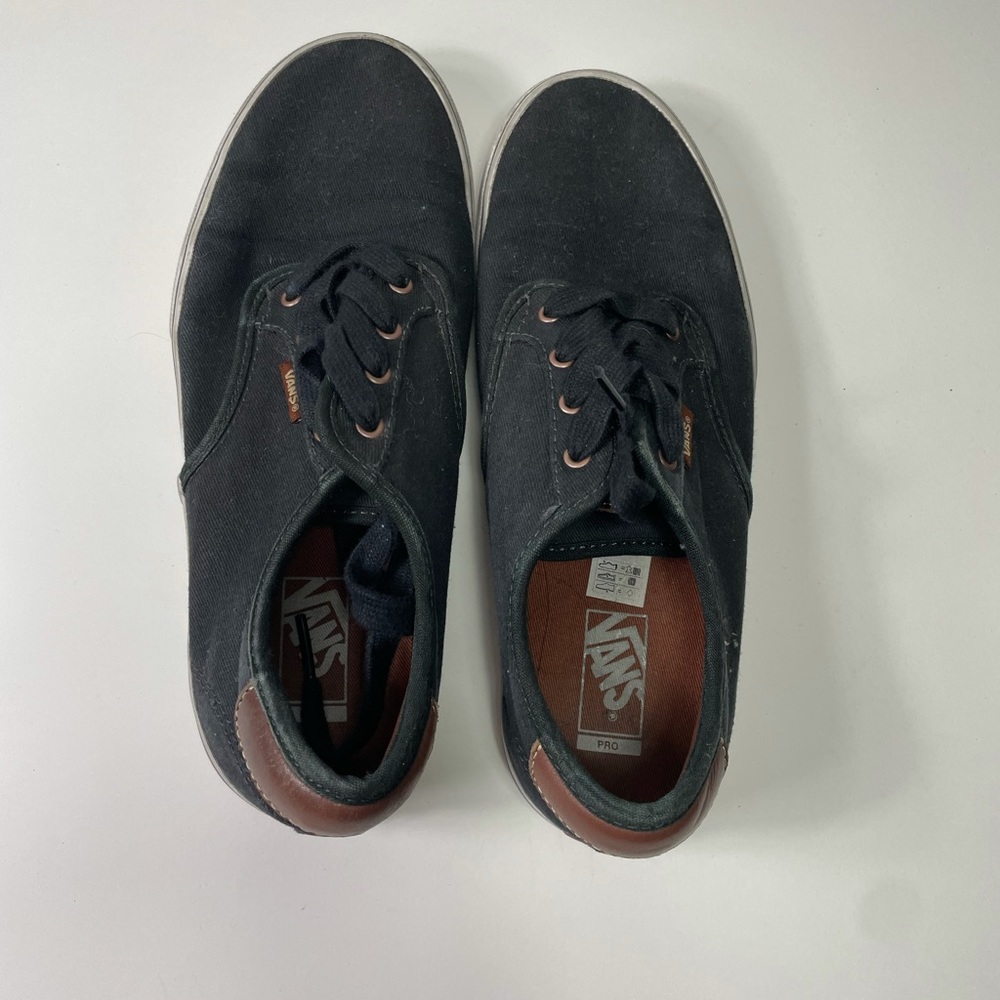 Vans word’s #1 men’s Classic Skate board.
